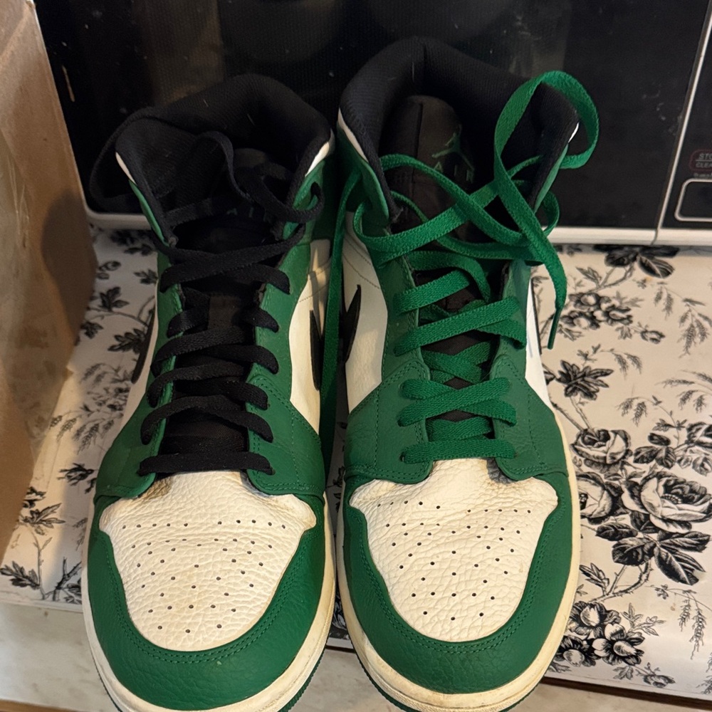 Men's Green and White High-Top Sneakers